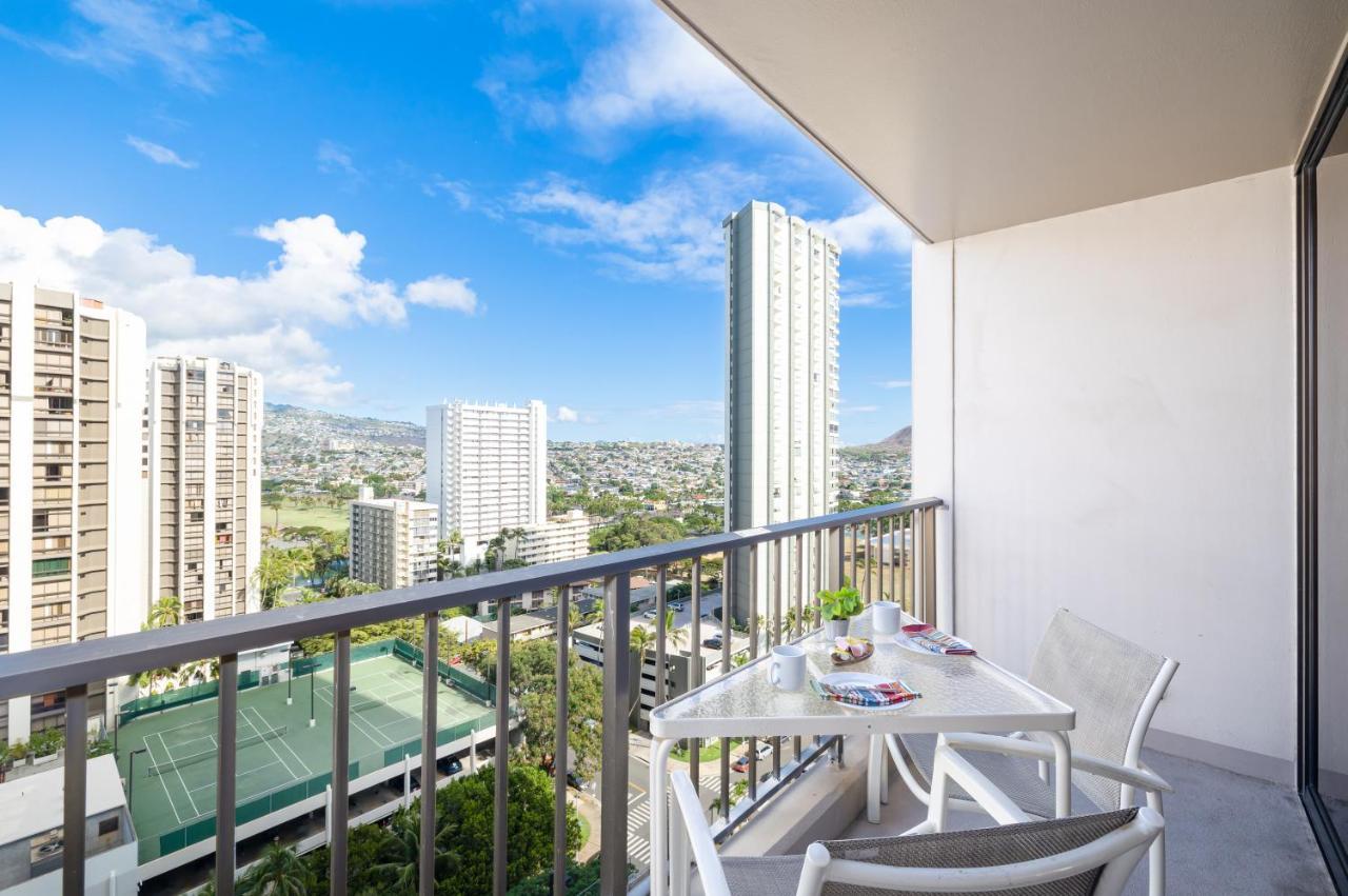 Beautiful Mountain View In Waikiki Sunset With Parking Apartamento Honolulu Exterior foto